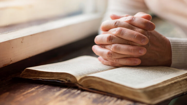 Tú eres Dios: Confía en Su poder cada día